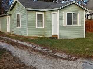 449 Dempsey St, Creve Coeur, IL 61610