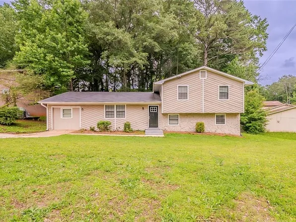2233 Cherokee Valley Dr, Lithonia, GA 30058