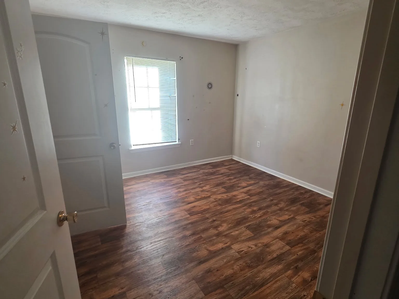 3 bed, $1,495 — Photo 3