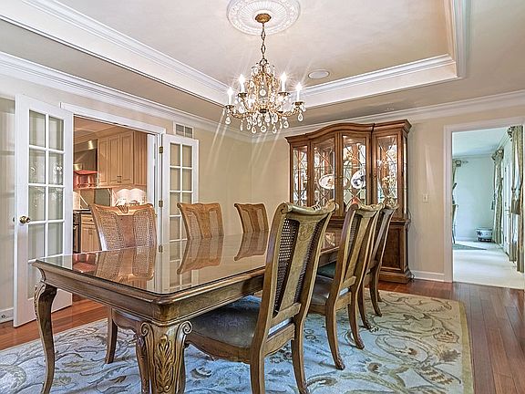 3rd image of 30 Riverstone Dr