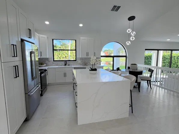 19628 BISCAYNE BAY Drive, Boca Raton, FL 33498