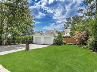 70 Pine St, Rockville Centre, NY 11570