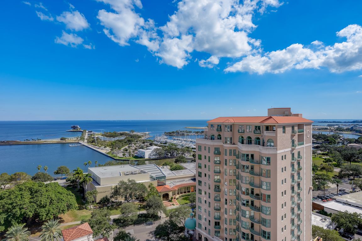 300 Beach Dr NE APT 1704, Saint Petersburg, FL 33701 | MLS #U8225068 ...