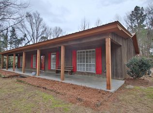 5824 Oak St, Meridian, MS 39305
