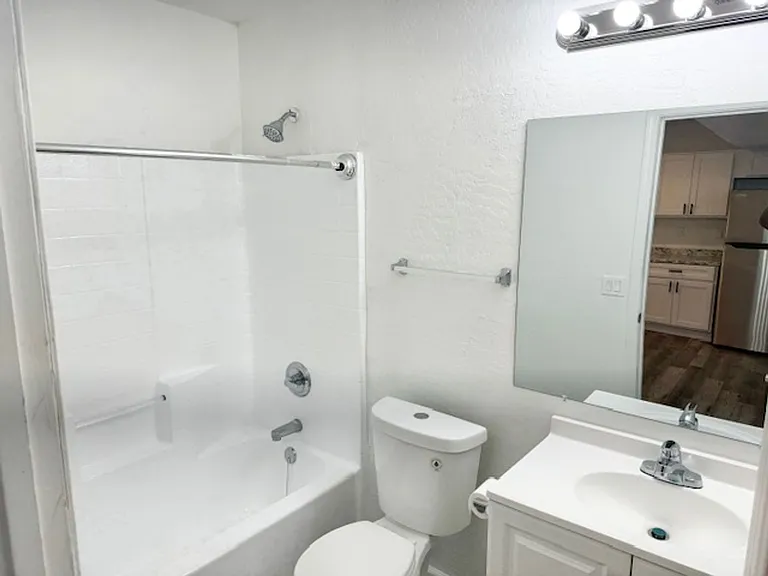 2602 W Ocotillo Rd — Photo 10