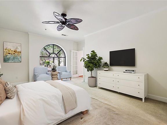 4th image of 2865 Lenox Rd NE APT 209