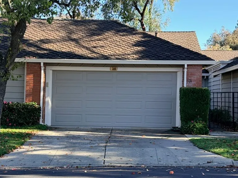 506 Silver Lake Dr — Photo 2
