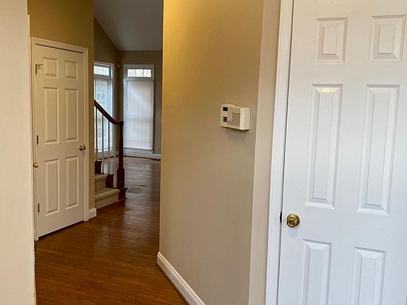 ENTRANCE, HALLWAY, COAT CLOSET