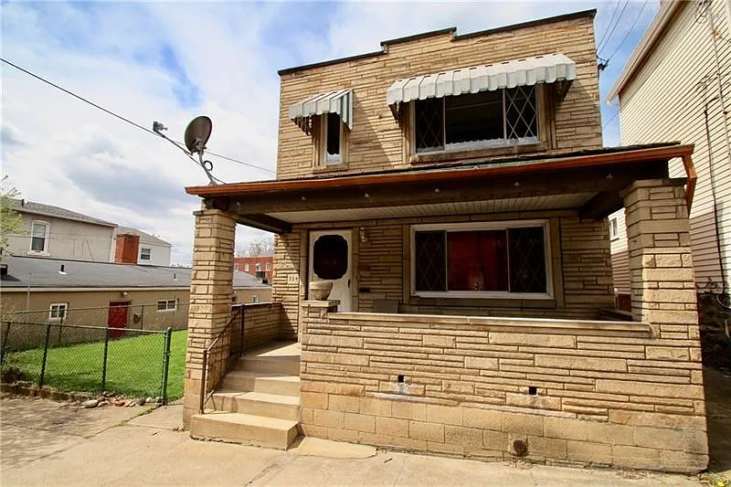 334 Southern Ave photo 1