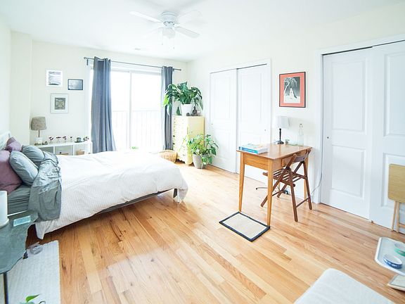 3rd image of 3006 W Girard Ave Floor 3