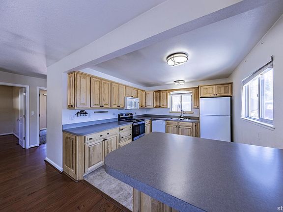 5th image of 1157 Julie Ln