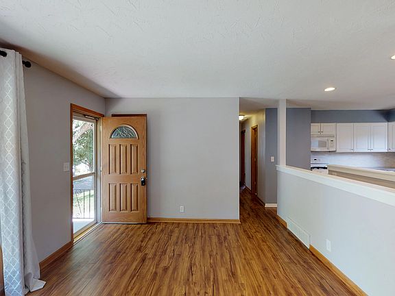 4th image of 1411 Imperial Dr