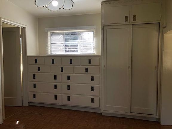 5th image of 5047 Dublin Ave #A