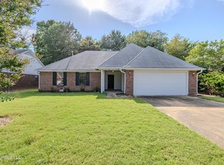 7173 Olive Ridge Dr, Olive Branch, MS 38654