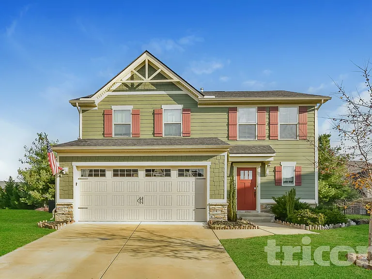 306 Heroit Ct — Photo 1