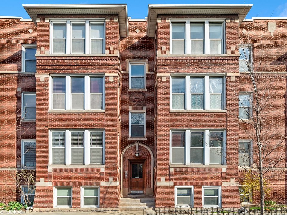 1st image of 2942 W Belle Plaine Ave APT 3E