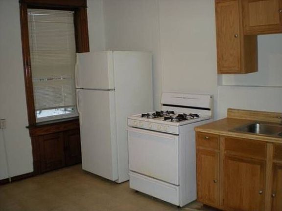Spacious Kitchen