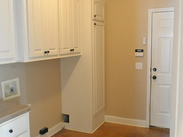 644 Huntington Dr — Photo 34