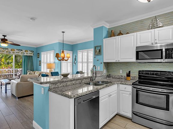 2nd image of 7103 Harbor Village Dr