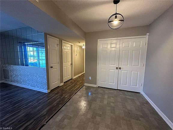 5th image of 519 Mystic Dr APT A