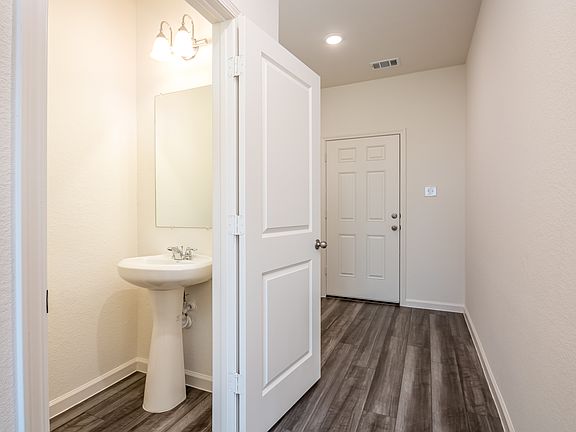 5th image of 2104 Hamilton St