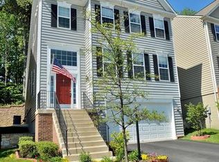 3405 Eagle Ridge Dr, Woodbridge, VA 22191