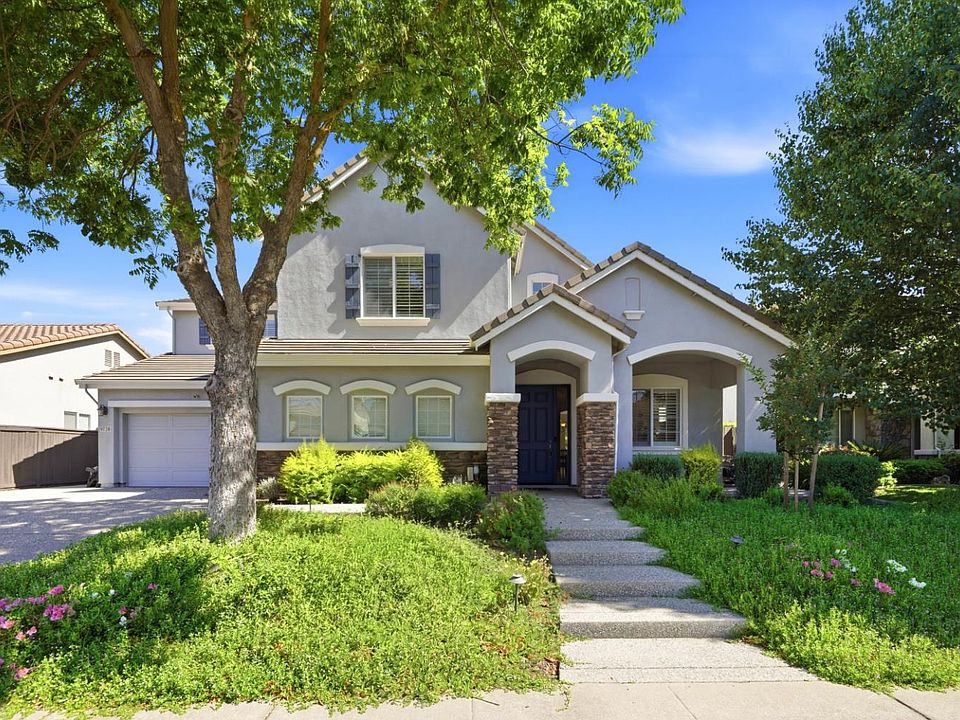 1st image of 9728 Country Falls Ln