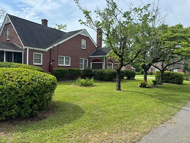2nd image of 590 Highland St