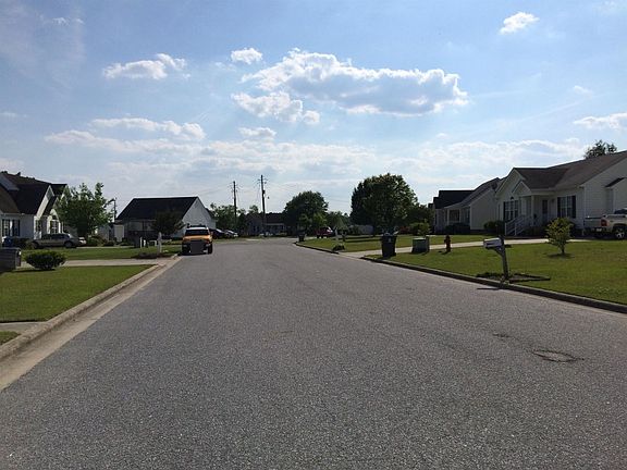 4th image of 791 Edenbrook Dr