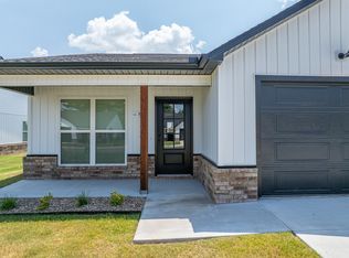 1917 Casey Ct #17C56FE01, Barling, AR 72923