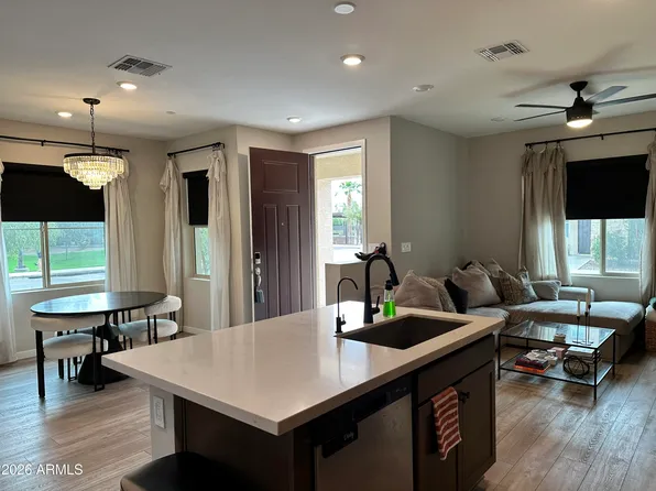 4601 S RENAISSANCE Drive #101, Gilbert, AZ 85297