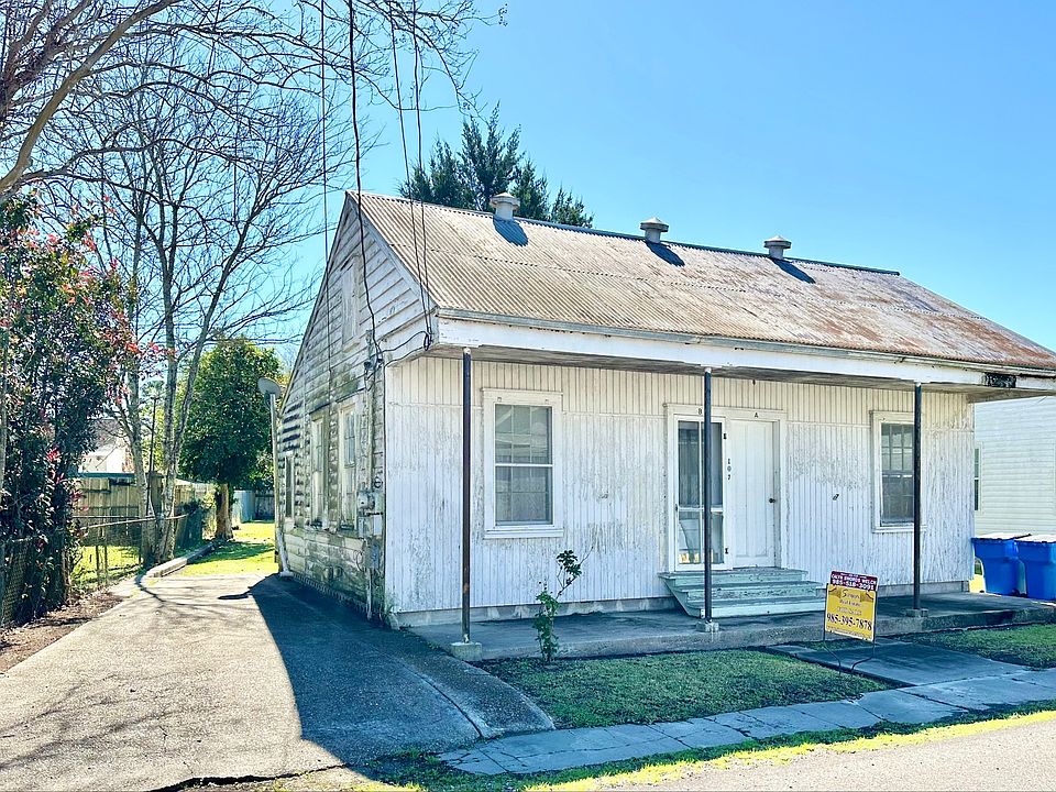 2nd image of 107 Church St