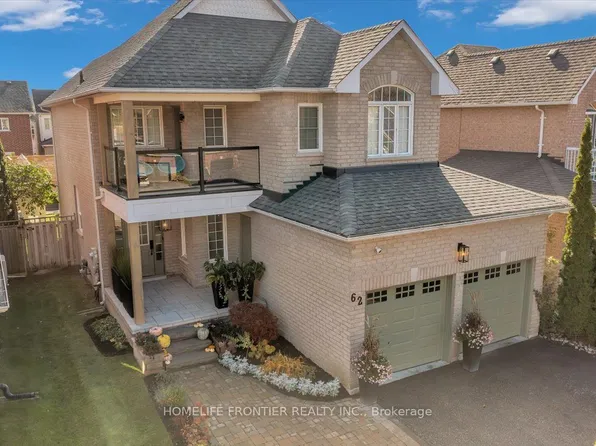 62 Russell Barton Ln, Uxbridge, ON L9P 1Z2