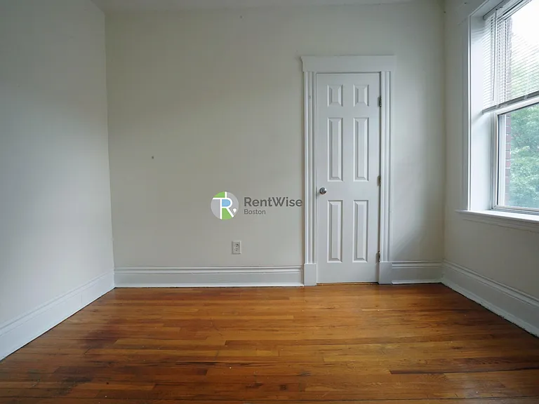 6 Camelot Ct #20 — Photo 9