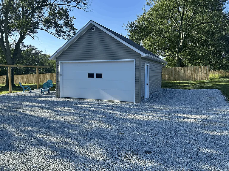 7327 Clearhaven St NE — Photo 5