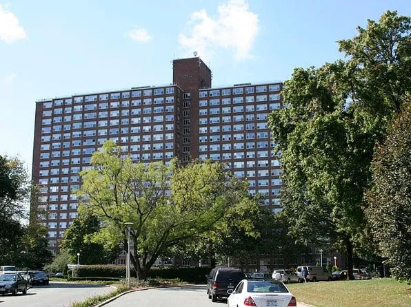 (undisclosed Address), Fresh Meadows, NY 11365