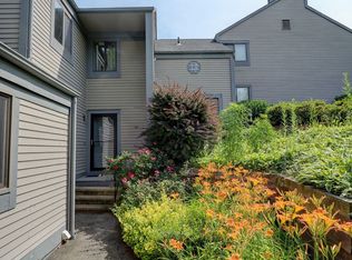 555 Pilgrim Hbr #555, Wallingford, CT 06492