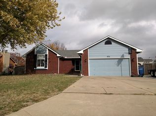 604 E Colleen Ave, Augusta, KS 67010