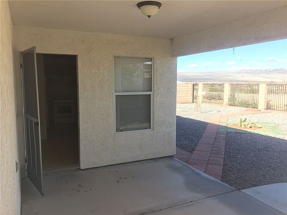 5th image of 1541 Mariposa Way