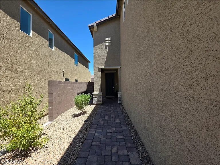 2990 Overlook Brook St — Photo 3