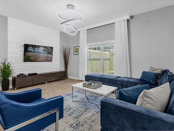 3rd image of 2933 Banana Palm Dr