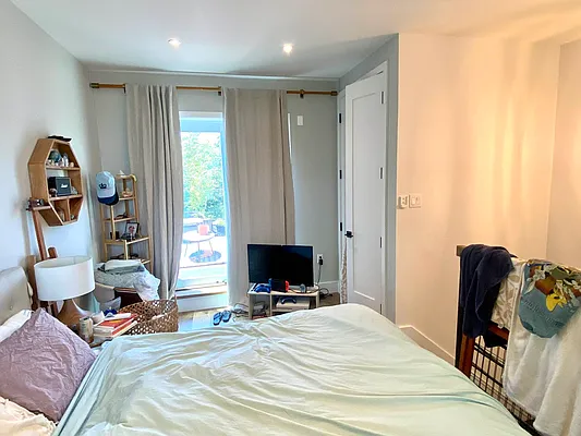 Rented by Brooklyn Rentals NYC | media 56