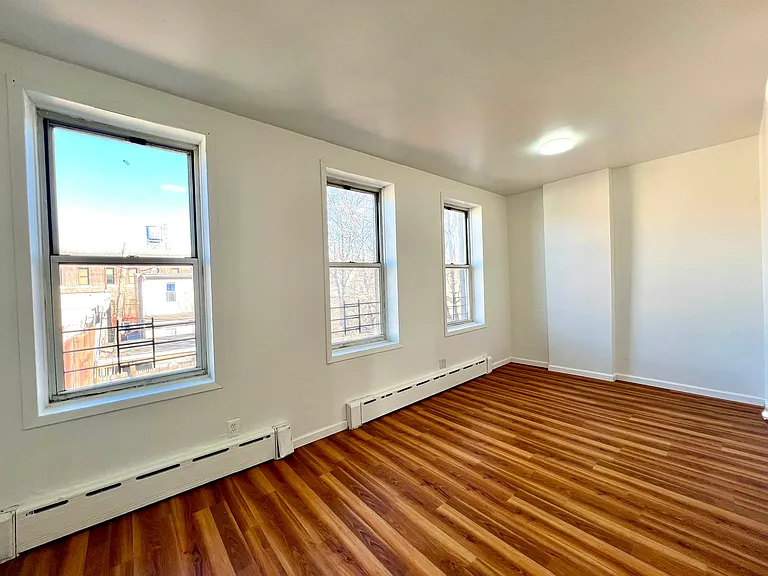 111 Montauk Ave #2 — Photo 8