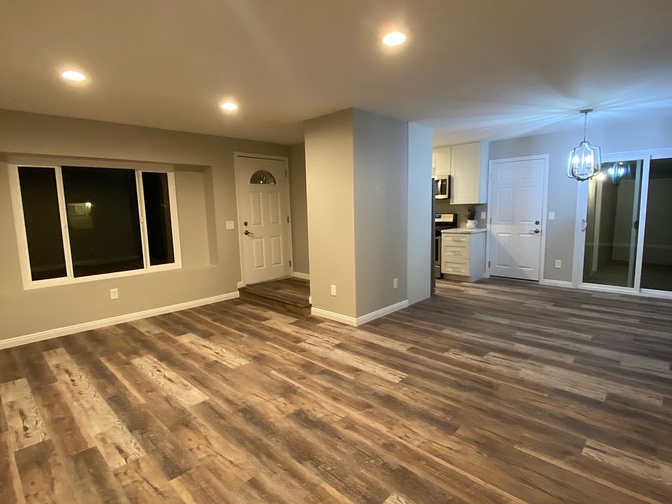 1st image of 10365 Woodrose Ave