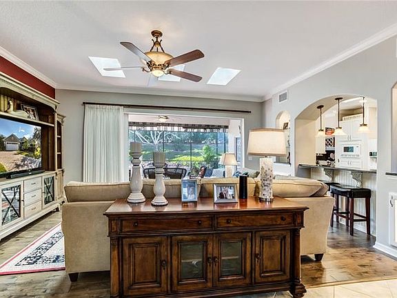 3rd image of 3257 Kingston Way