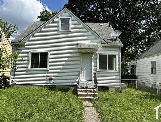 4th image of 975 E 19th Ave