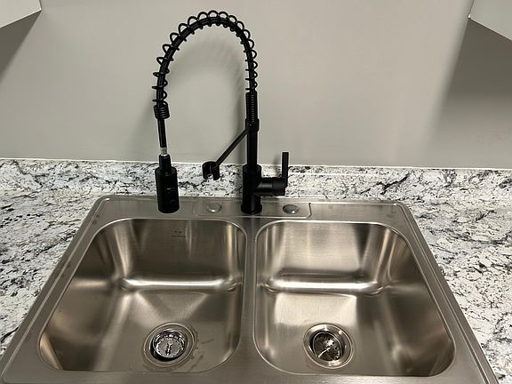 5th image of 273 Keswick Dr