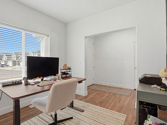 3rd image of 3784 N Doris Loop Rd