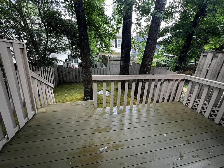 6617 Meadow Green Cir — Photo 21