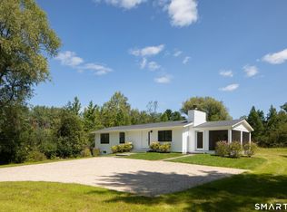 27 Robin Hill Ln, Lakeville, CT 06039